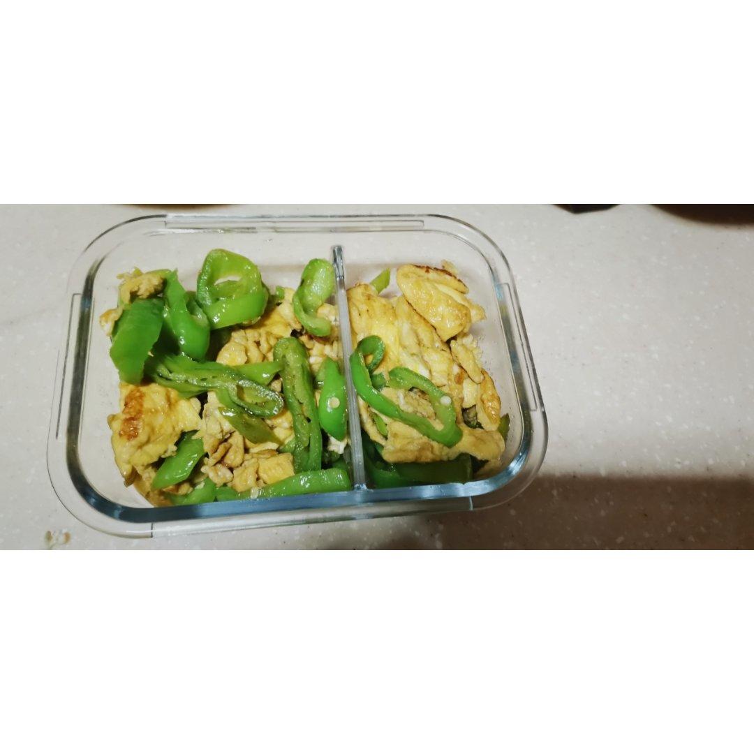 香喷喷的辣椒炒鸡蛋