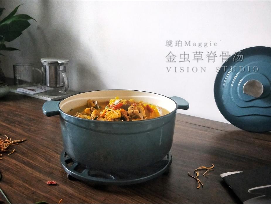 金虫草玉米脊骨汤的做法