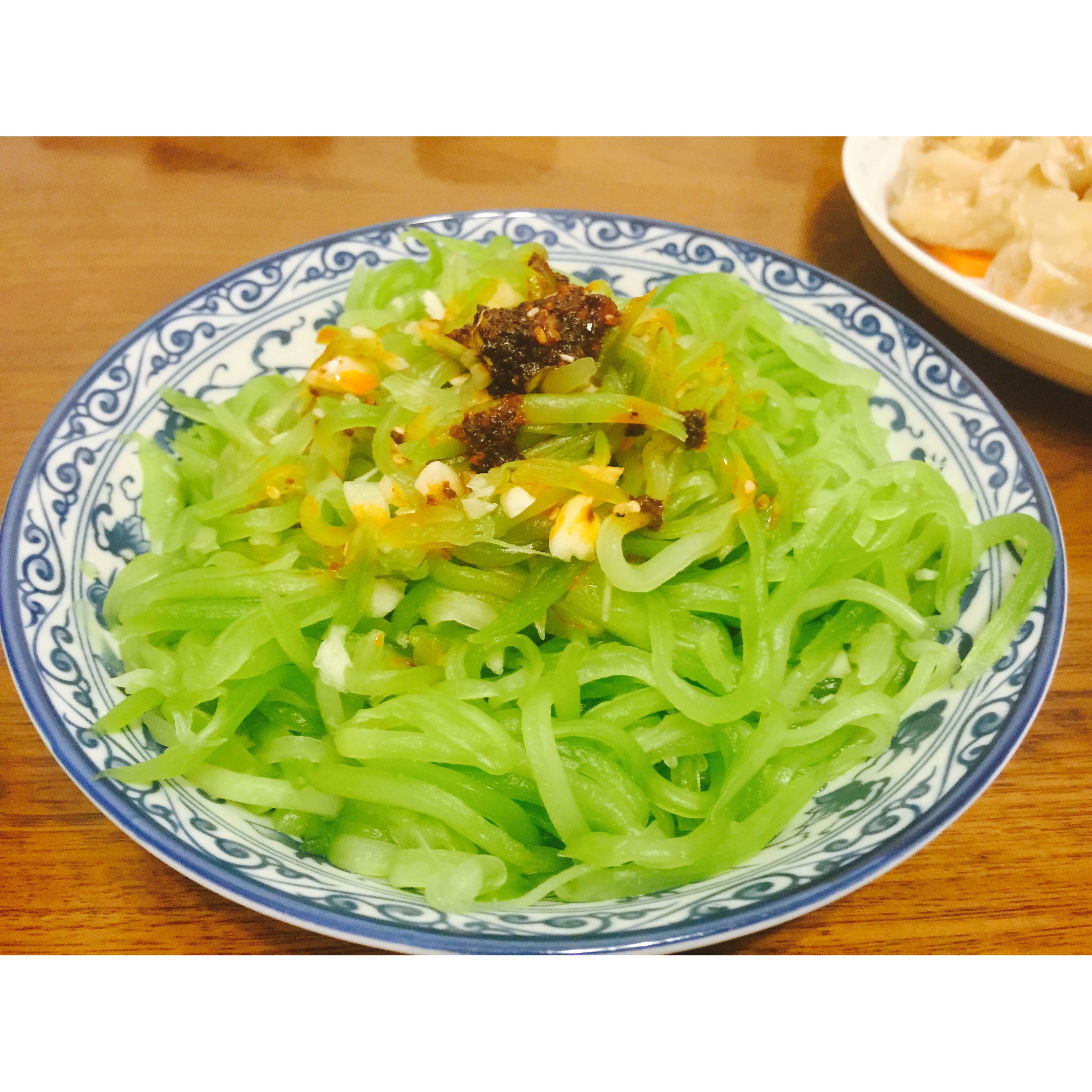 凉拌莴笋丝