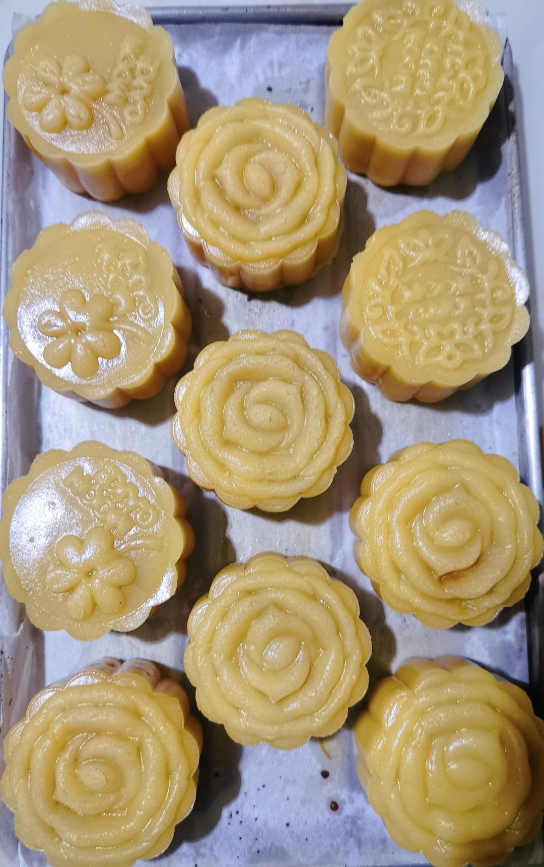 广式月饼—蛋黄莲蓉月饼