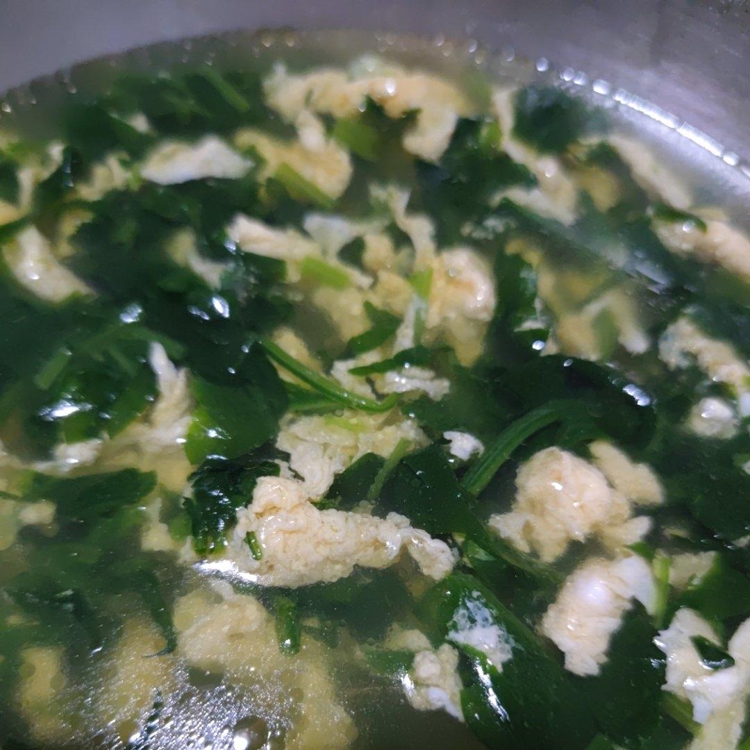 菠菜鸡蛋汤                                    减脂必备，超低卡路里
