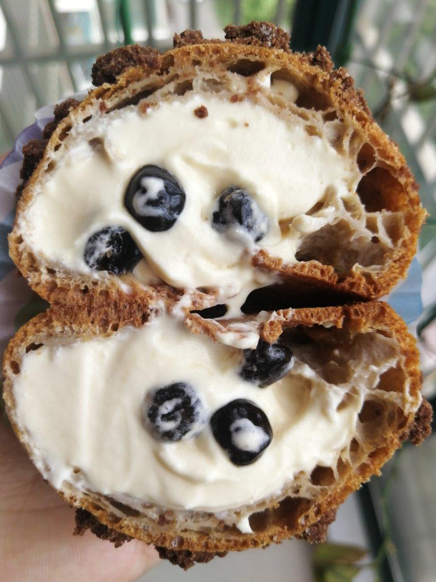 酥皮泡芙的做法，爆浆原来是这样做出来的，看完视频就懂了