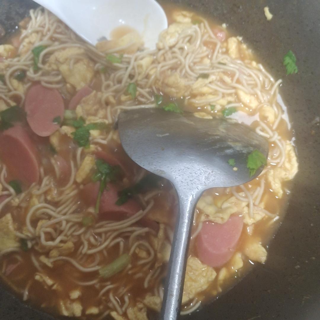 恨不得抱着锅舔的番茄鸡蛋面