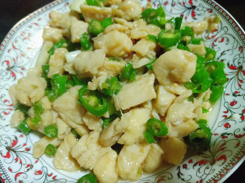 青椒炒鸡胸肉的做法