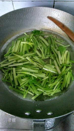 腐竹芹菜的做法 步骤2