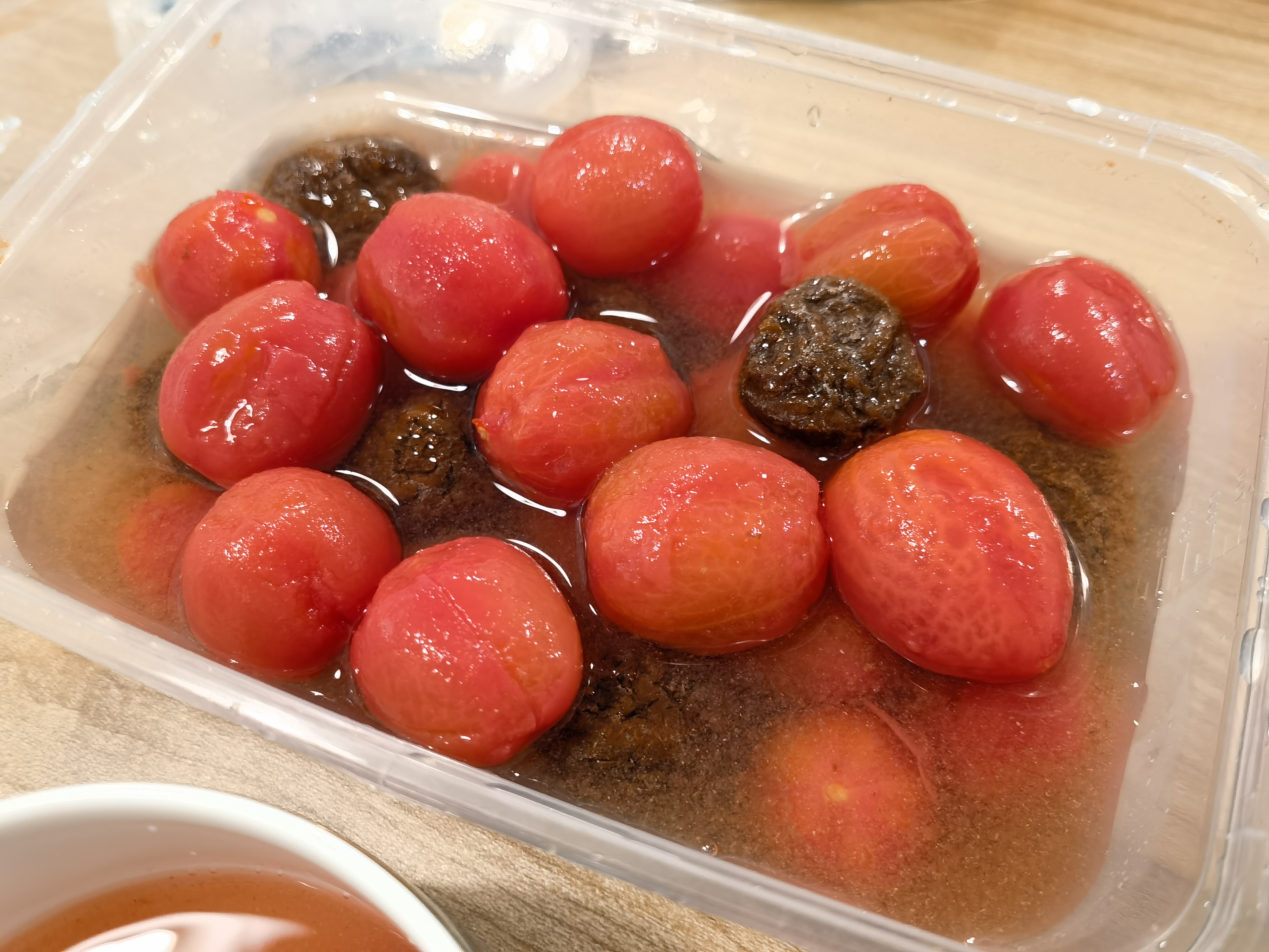 10分钟小甜品—酸酸甜甜梅渍小番茄的做法