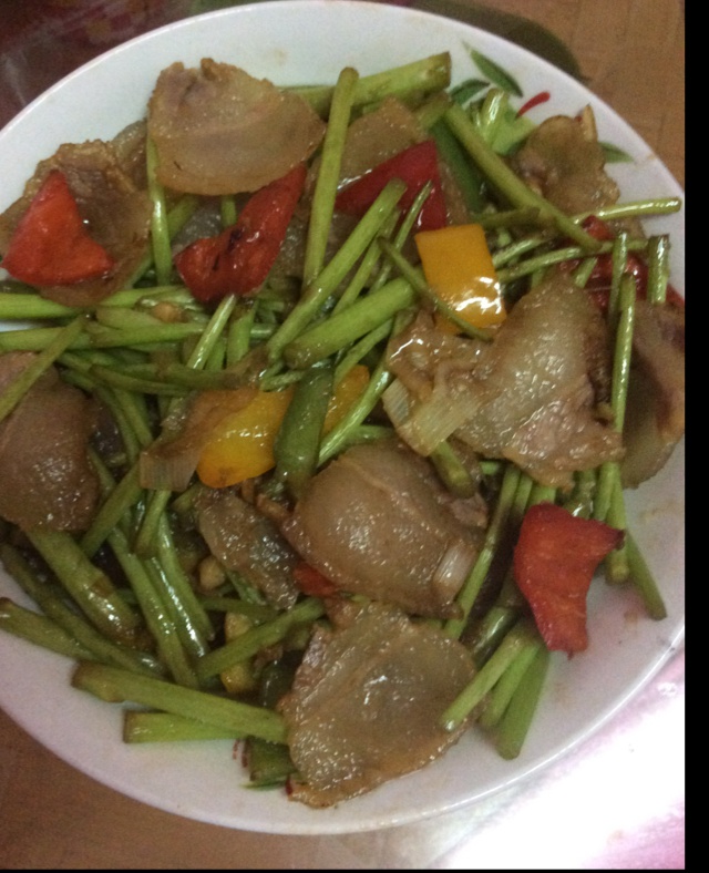 芦蒿炒腊肉