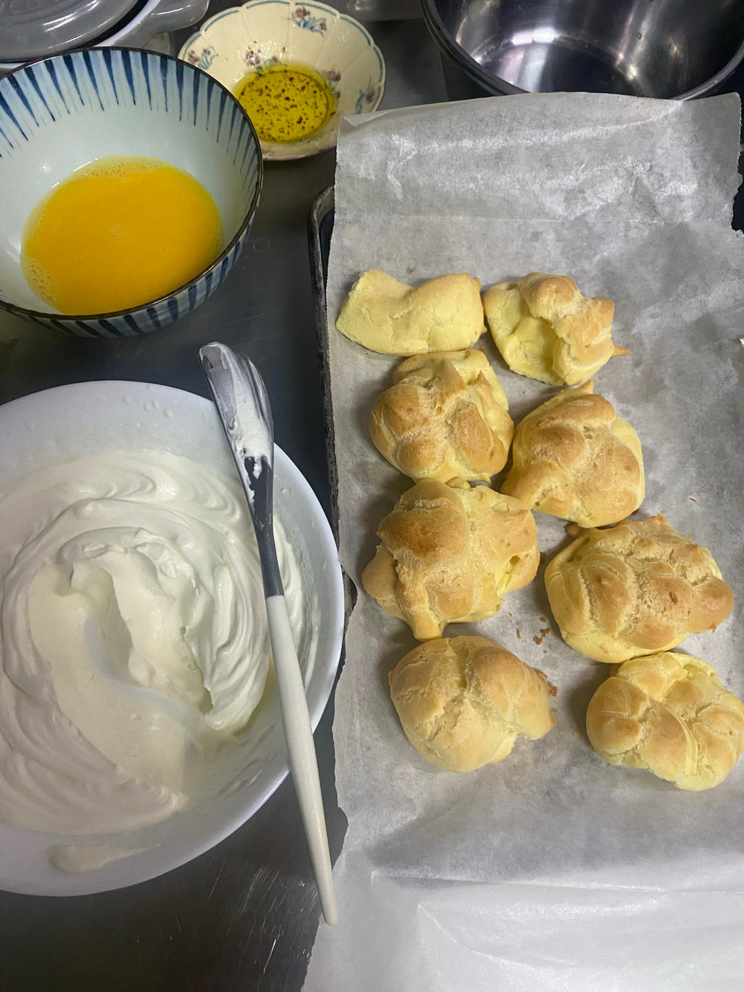 简单易成功的奶油小泡芙做法