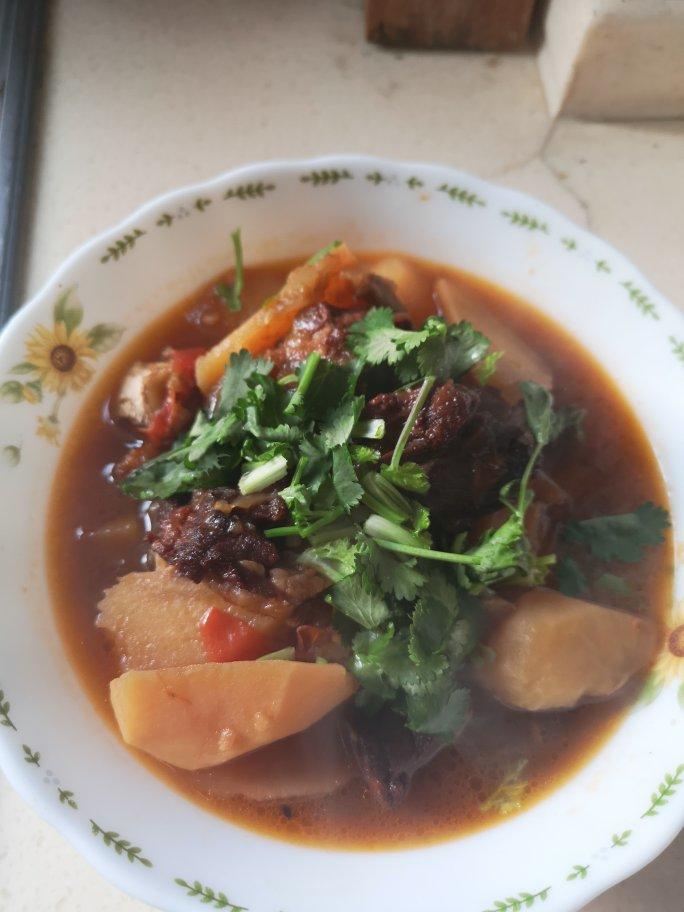 番茄土豆炖牛腩