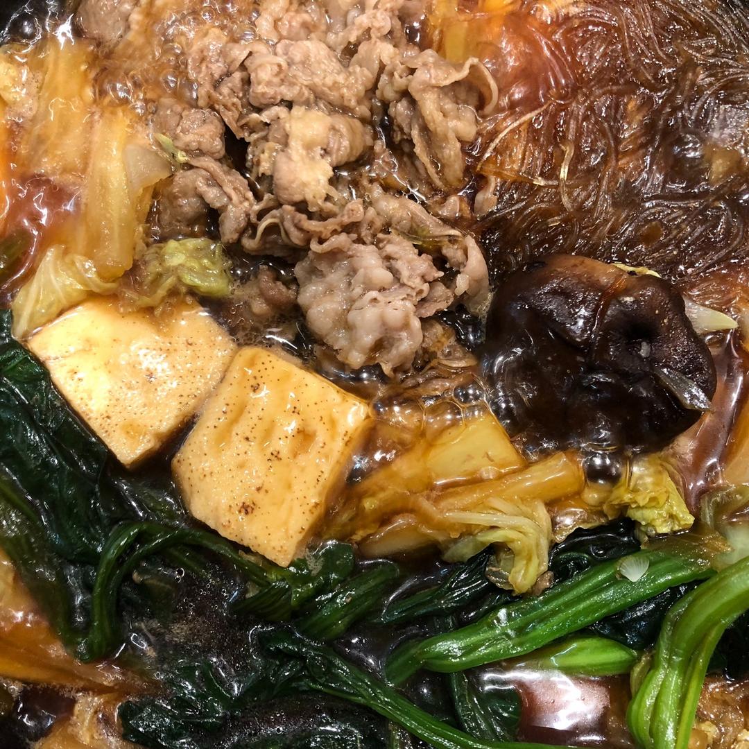 寿喜烧（日式牛肉火锅）