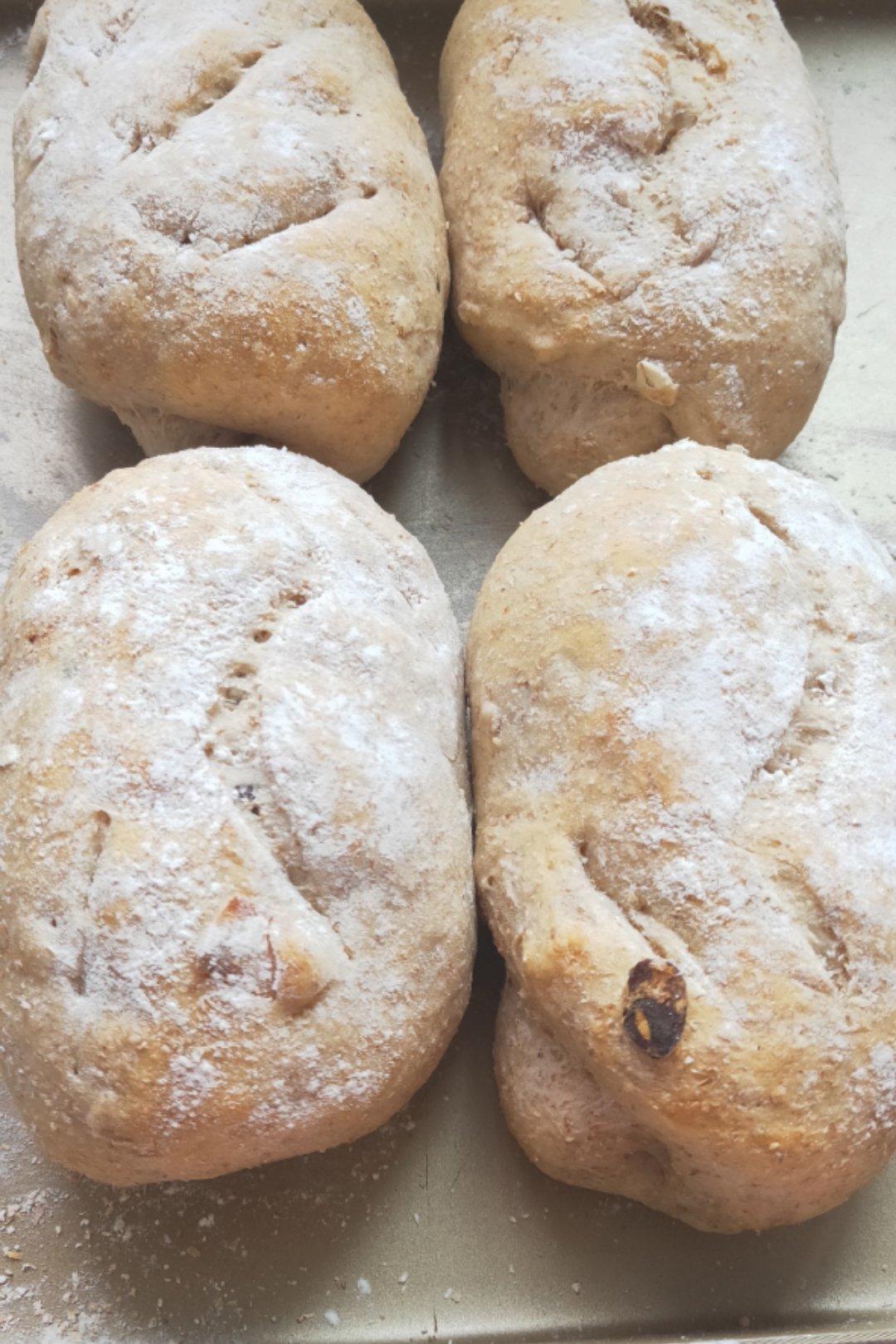 无油无糖全麦果干面包