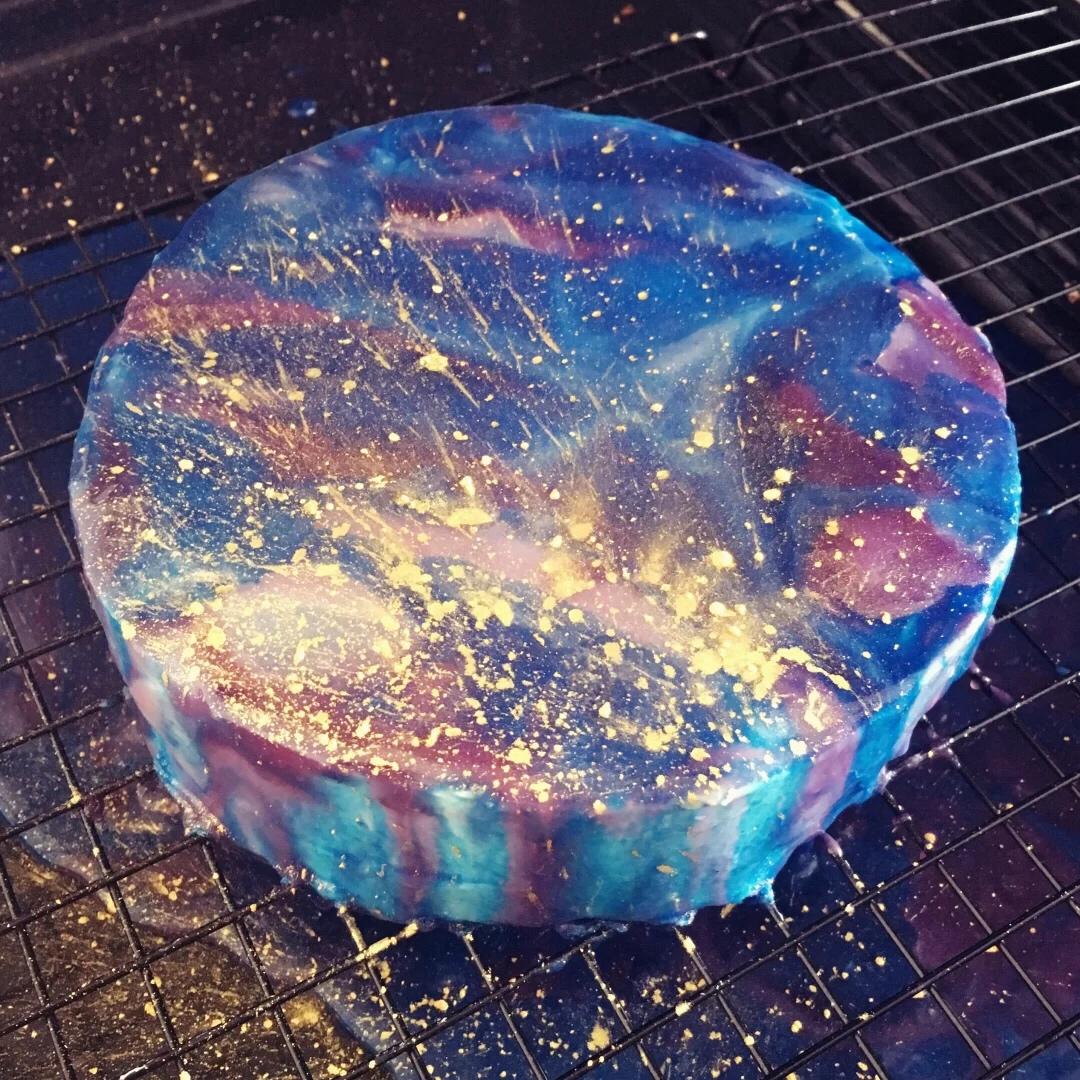untouchablemmd做的星空巧克力蛋糕淋面