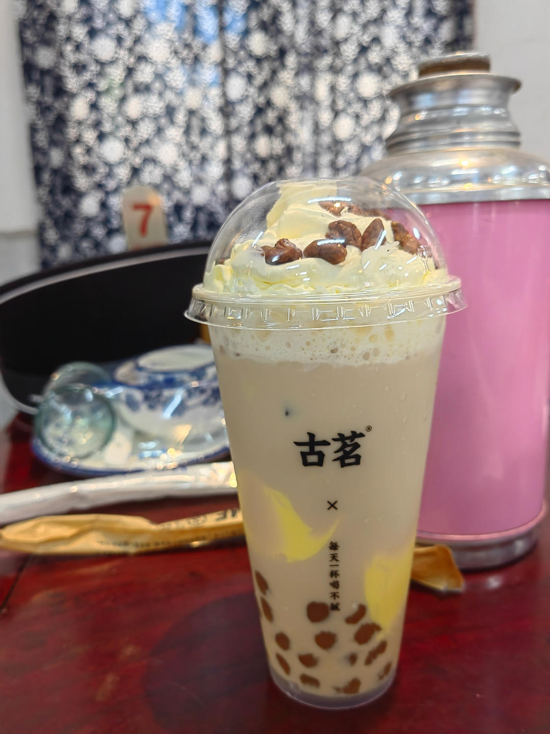 爱逛街的巧克力