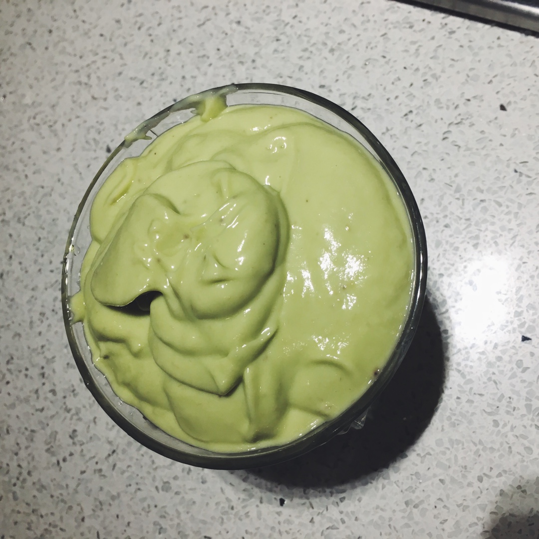 牛油果香蕉奶昔