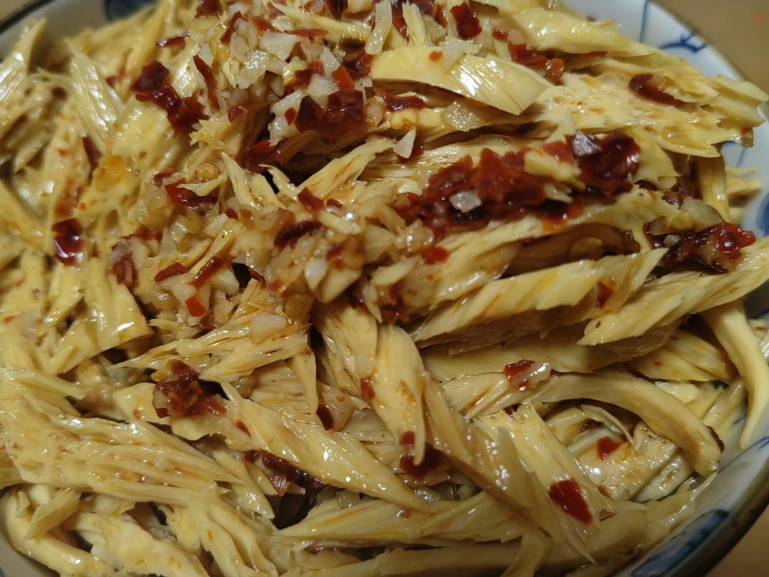 凉拌豆笋(长沙地道风味)