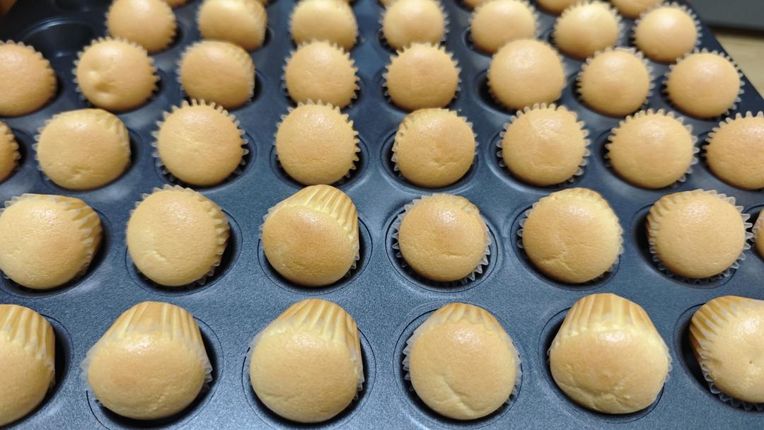 《Tinrry+》香草/抹茶/可可迷你戚风杯子小蛋糕，不用烫面也能湿润哦~