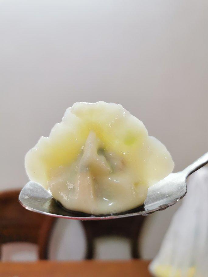 大肚饺子包法——后附视频  (胡萝卜牛肉馅儿)