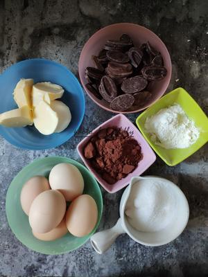 熔岩巧克力蛋糕的做法 步骤1