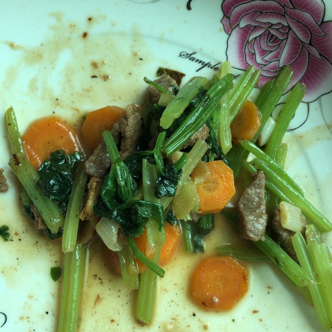 芹菜炒牛肉