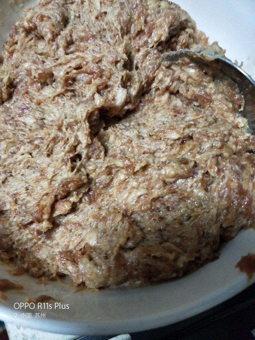 论肉馅的拌制方法