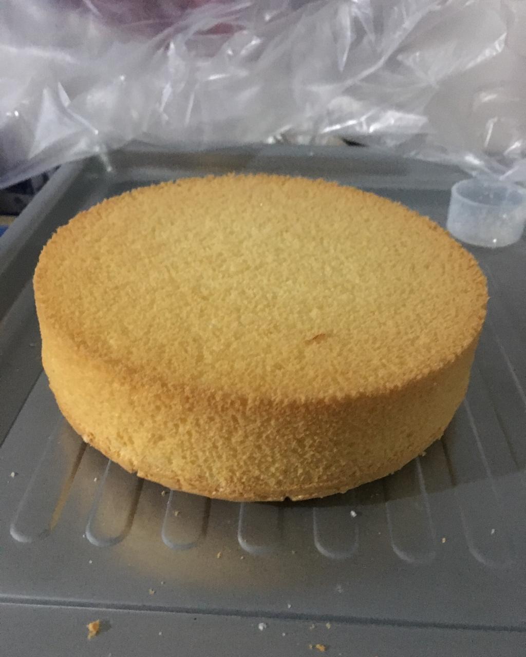 超简单完美戚风蛋糕（6寸2蛋）附打发、翻拌、脱模视频