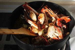 怎么做都好吃的咖喱蟹的做法 步骤15
