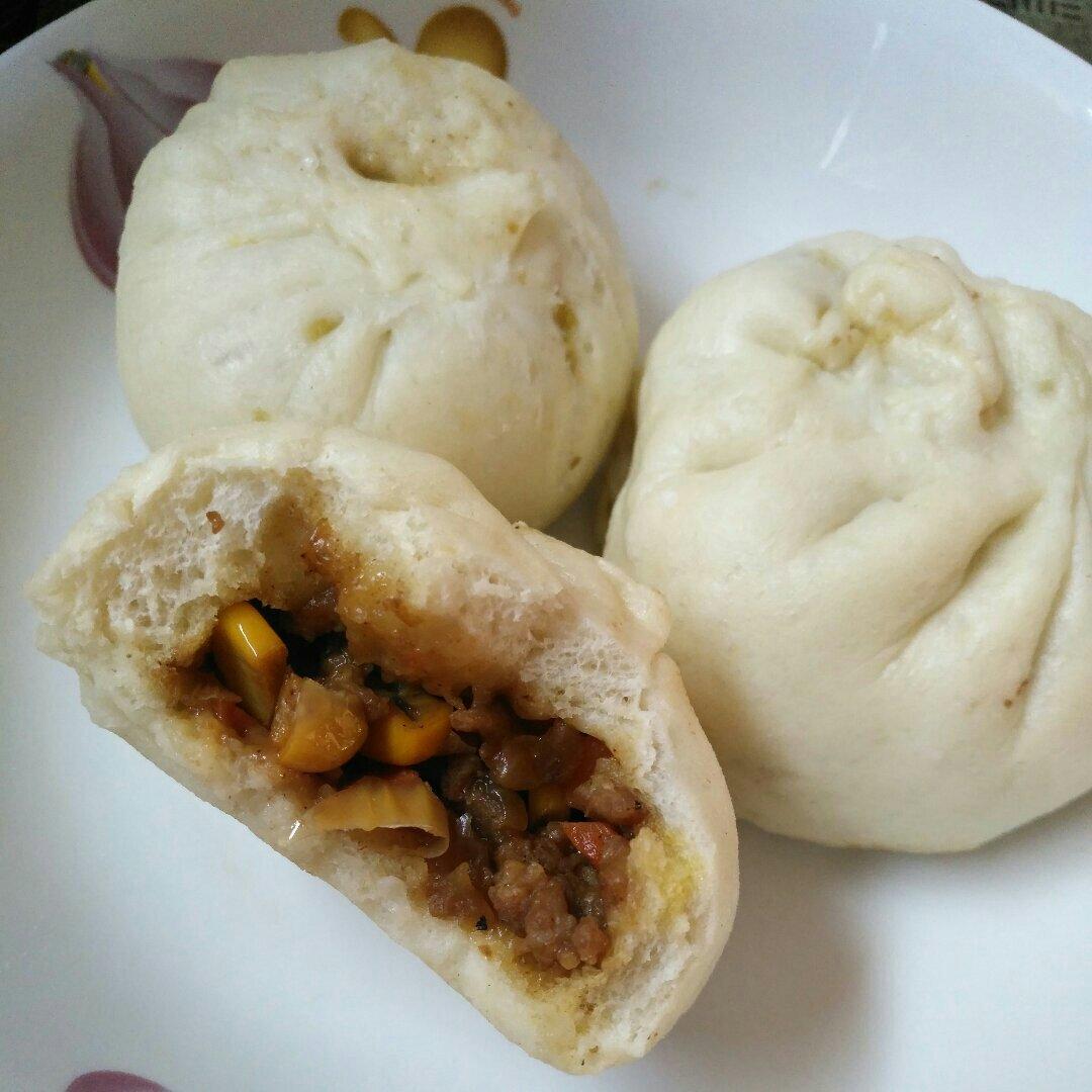 洋葱酱肉丁包子