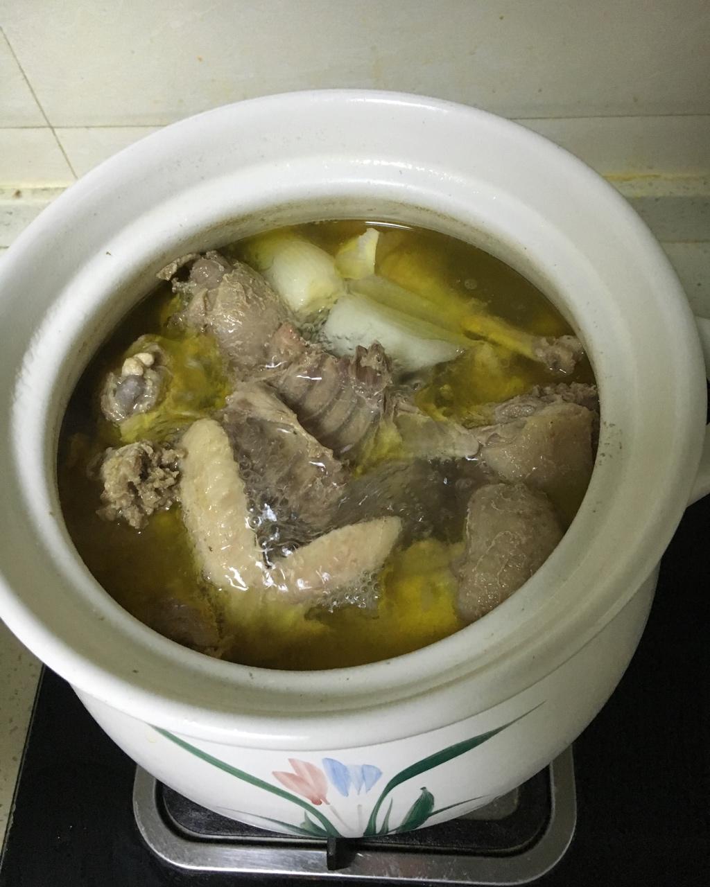 正宗老母鸡•汤