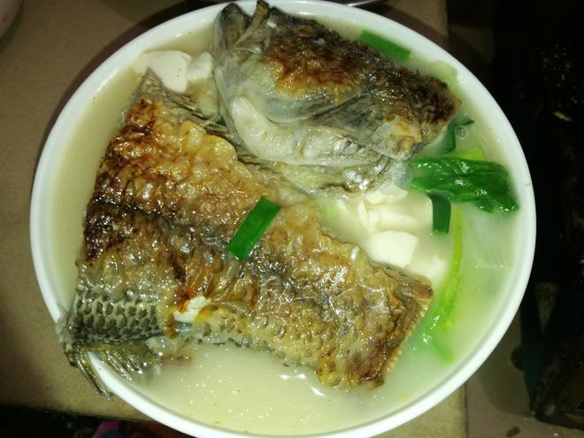 鲤鱼豆腐汤的做法