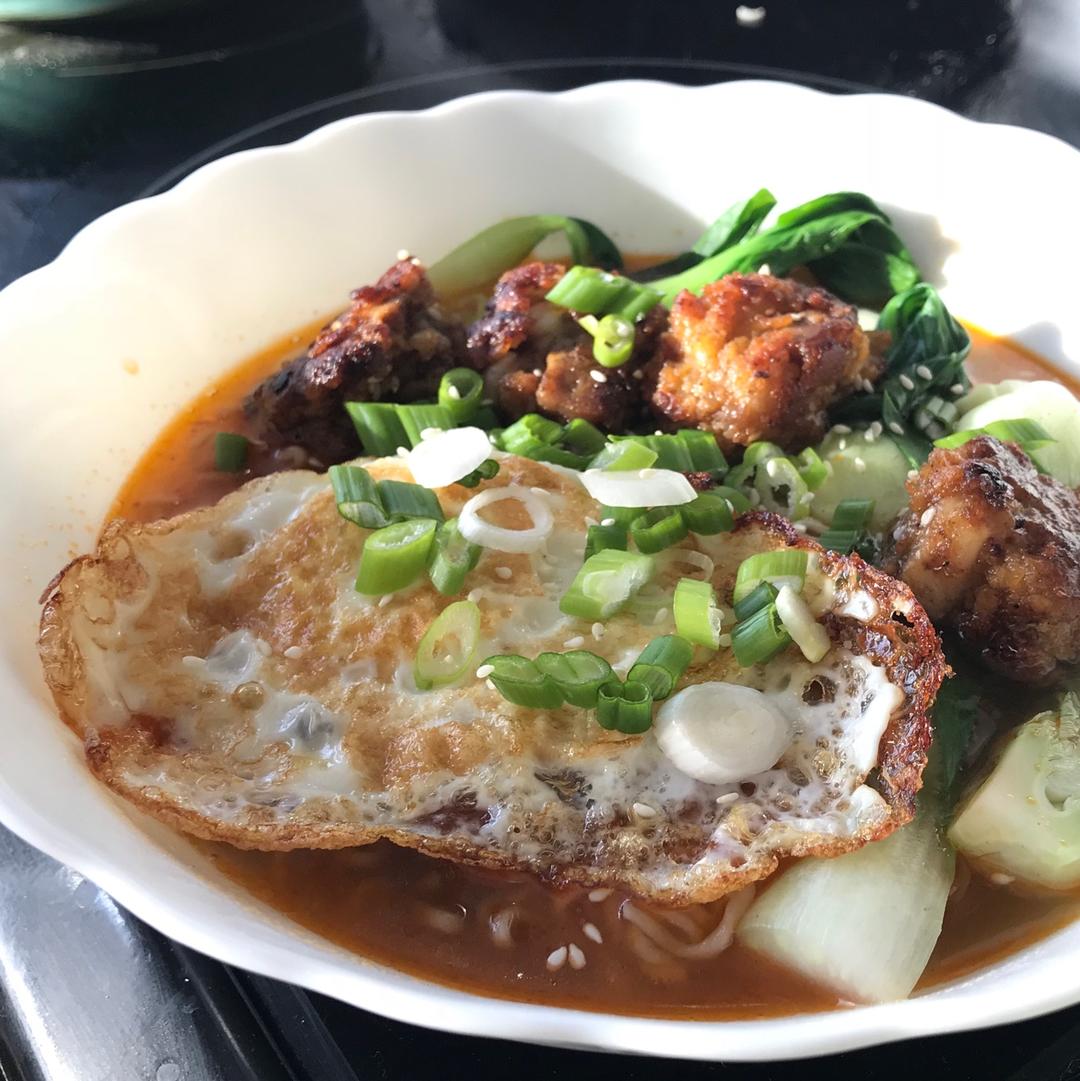 红烧排骨面