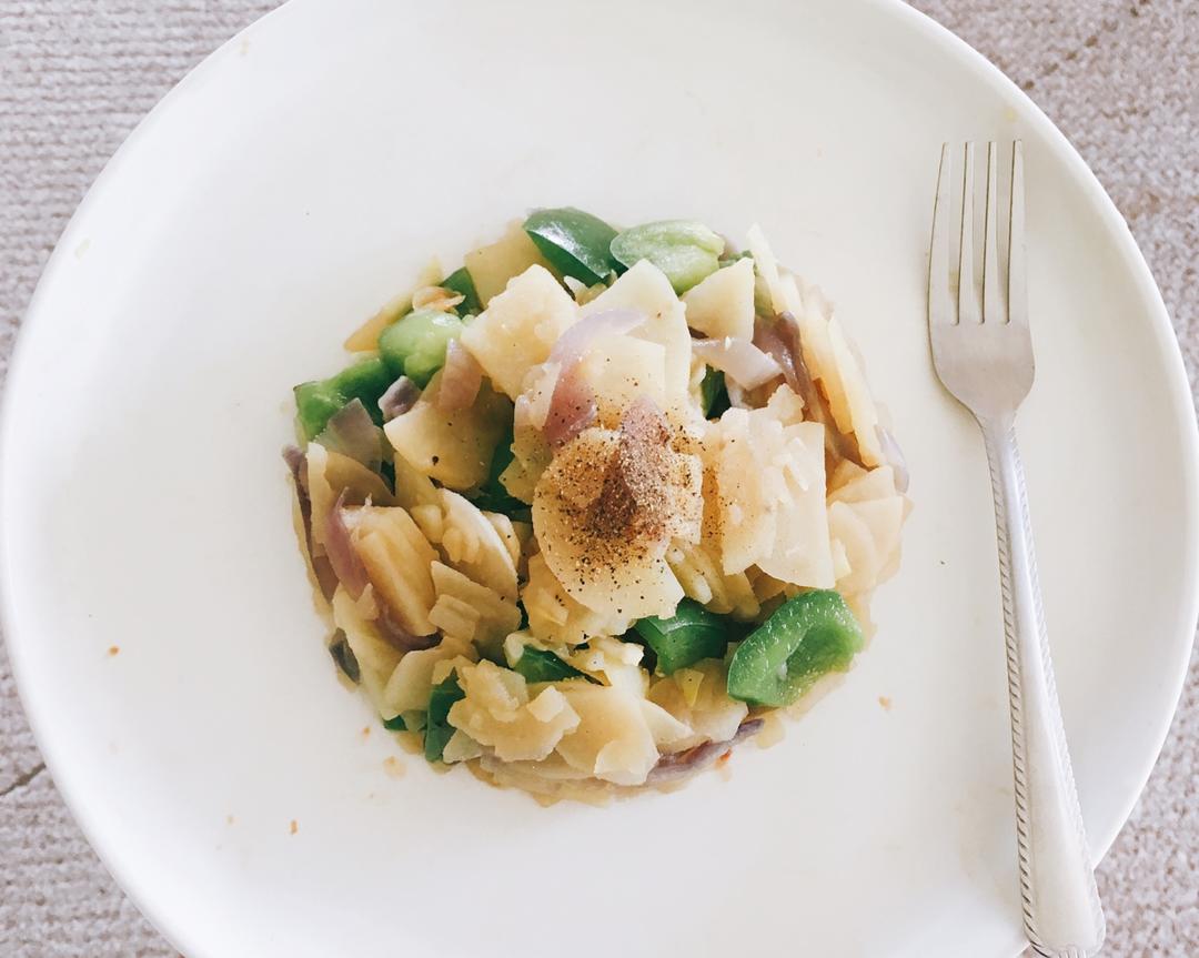 青椒洋葱土豆的做法