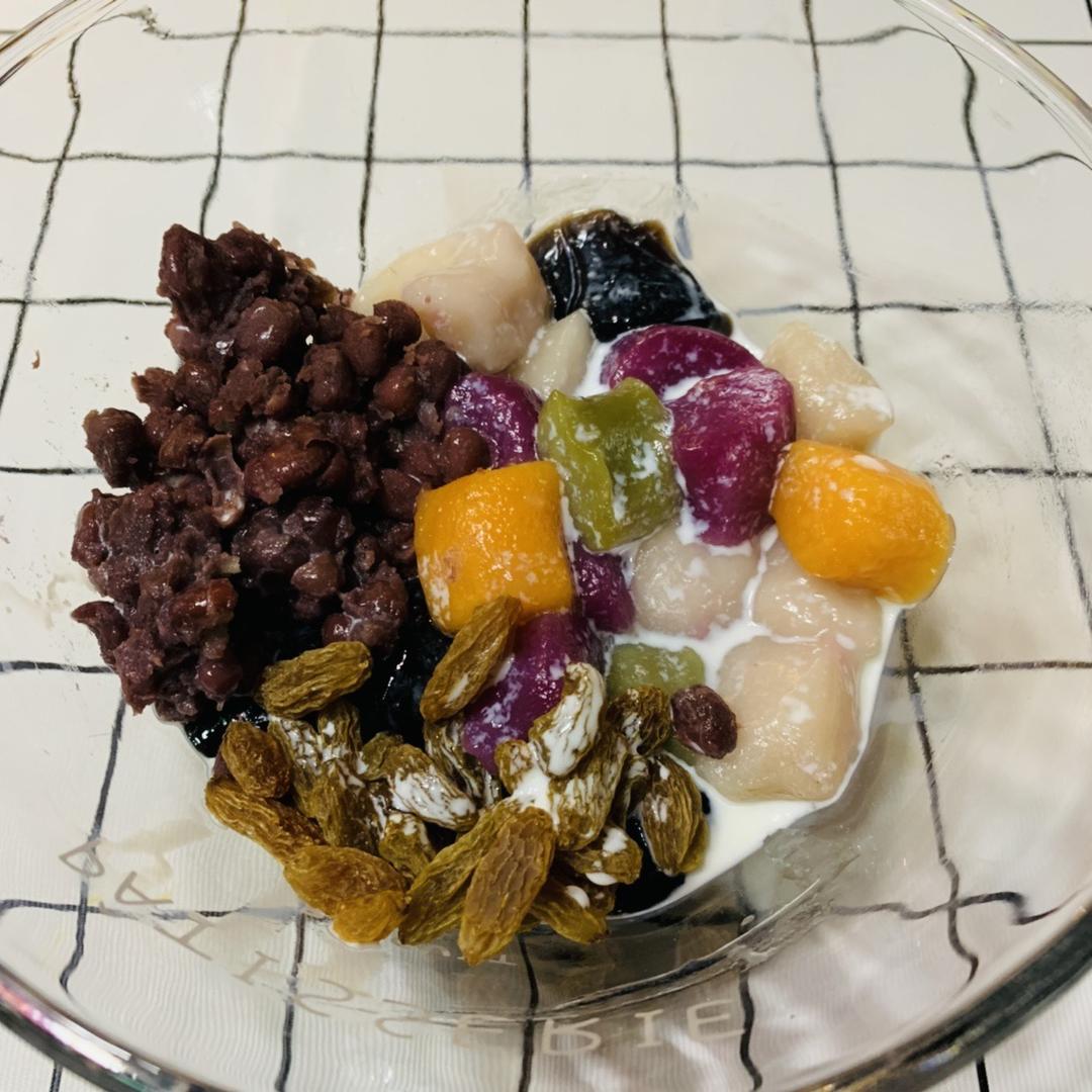 【视频食谱】烧仙草红豆芋圆