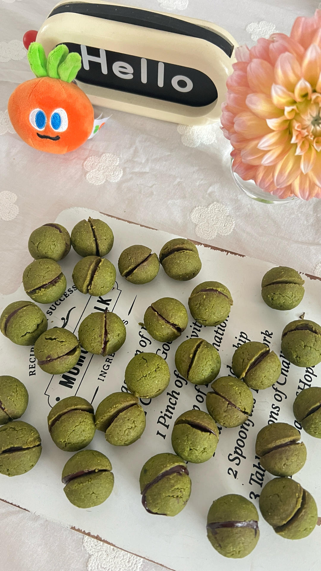 贵妇人之吻-抹茶白巧克力夹心球球饼干