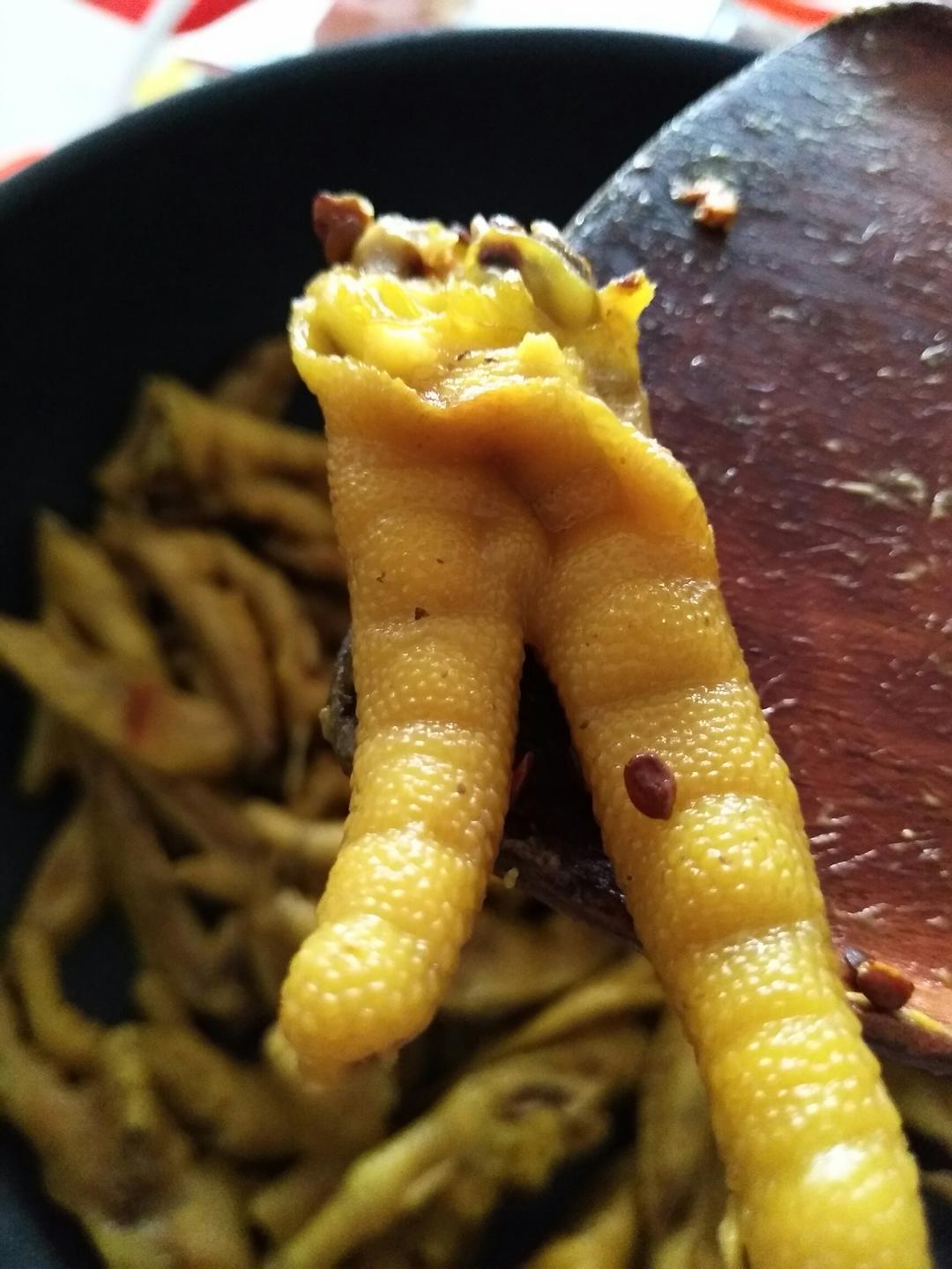 风味盐焗鸡爪