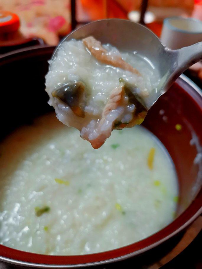 十五分钟快手之香滑皮蛋瘦肉粥(附五分钟电饭煲电压力锅更快捷方法)