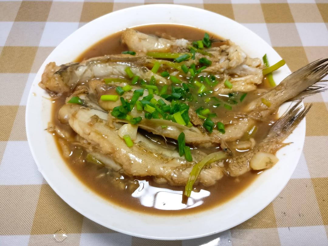 怪味的乖乖做的红烧豆腐鱼