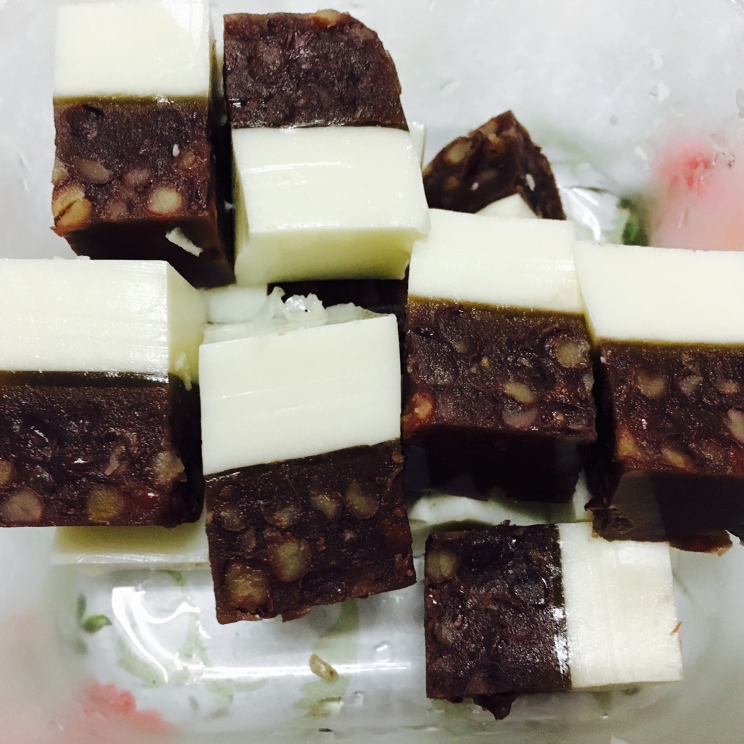 牛奶椰汁红豆糕
