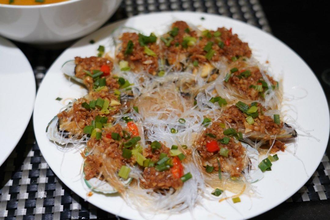 粉丝蒜蓉蒸青口螺