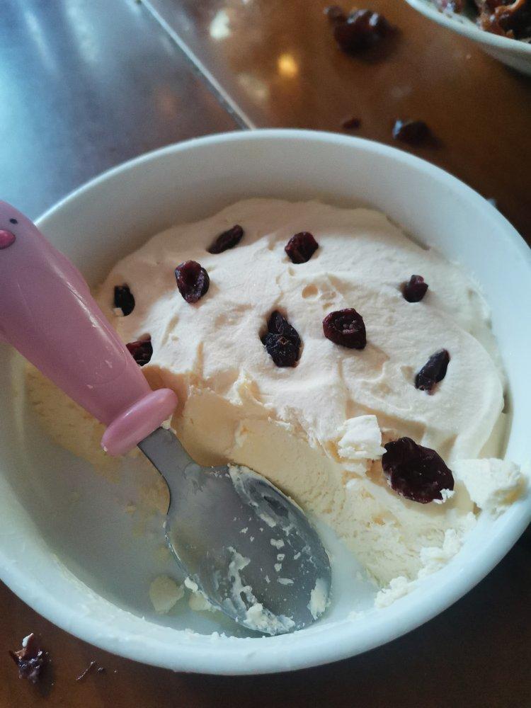 比哈根达斯还好吃的冰激凌（蛋黄是熟的，可以放心吃）