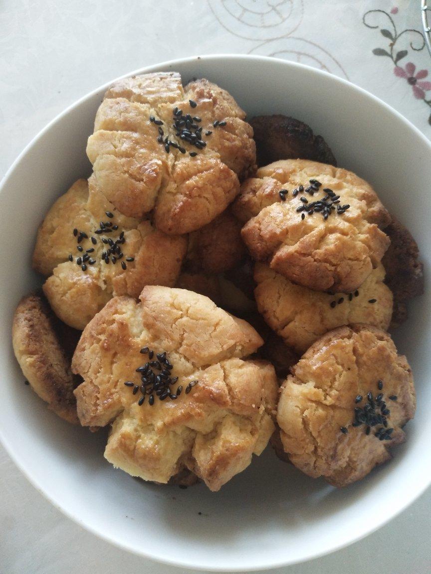 轻轻一按就碎掉的原味桃酥（不输猪油版）