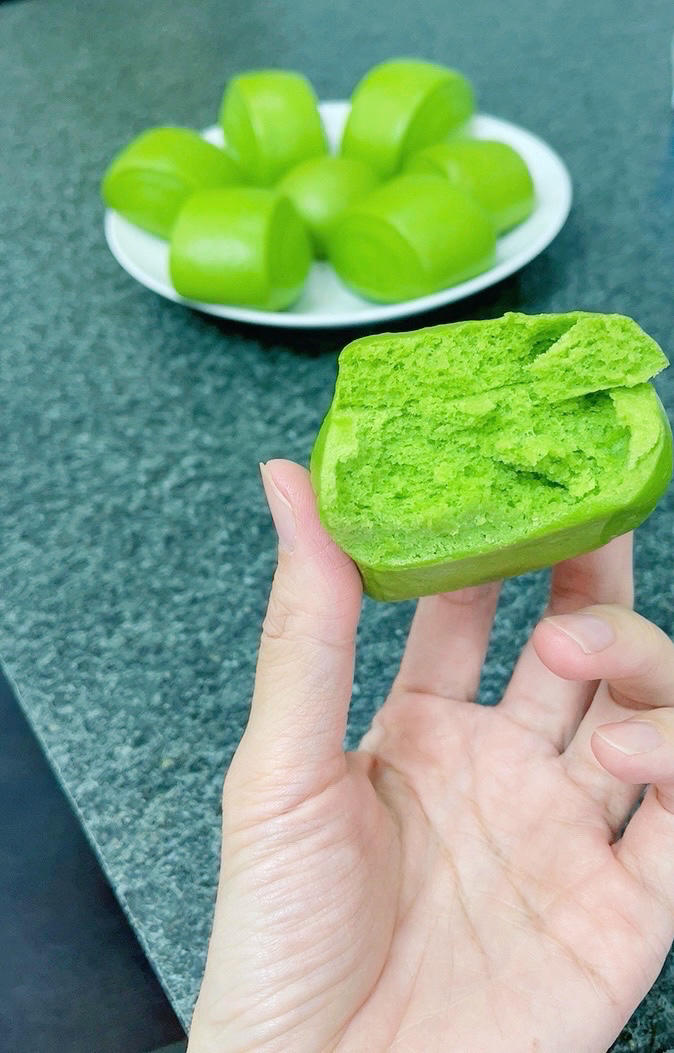 菠菜汁加了它 馒头颜色翠绿不变色 附细节视频详解