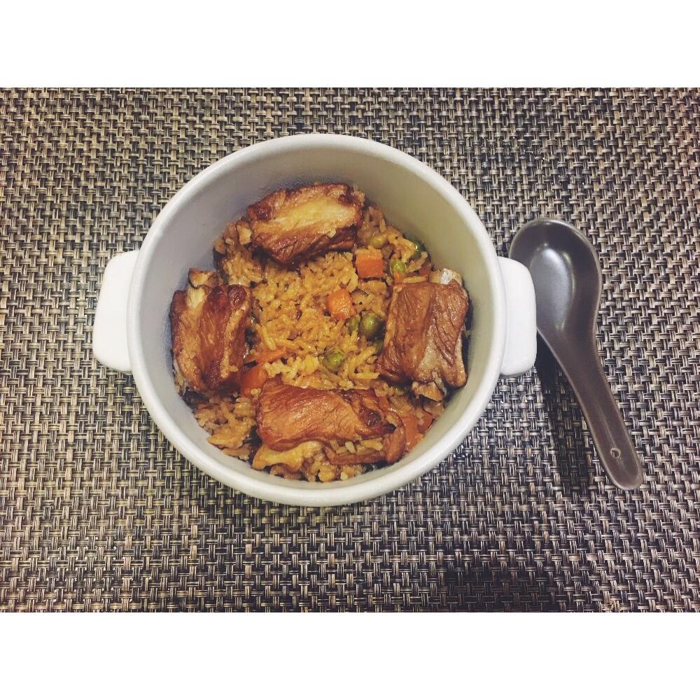 喷香排骨焖饭（爆好吃）