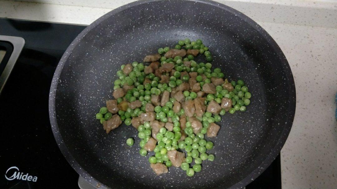 豌豆炒牛肉粒