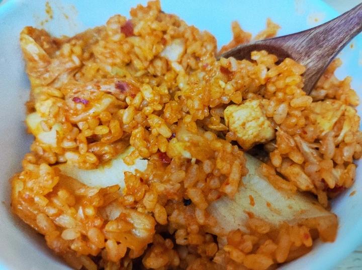 剩米饭最好的归宿——辣白菜炒饭