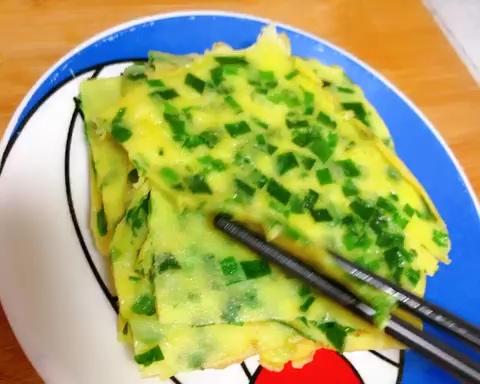 韭菜鸡蛋薄饼的做法 步骤5
