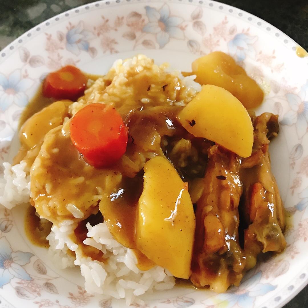 咖喱鸡肉饭