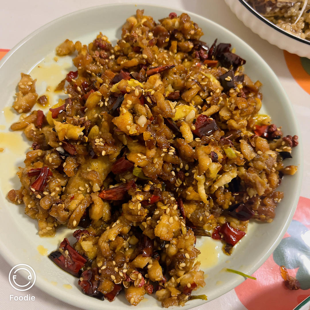 辣子鸡千万不要直接下锅炒，多加这1步，味道比饭店更好吃