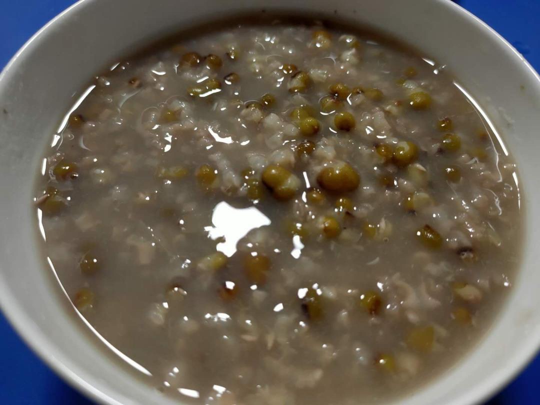 电饭煲绿豆粥