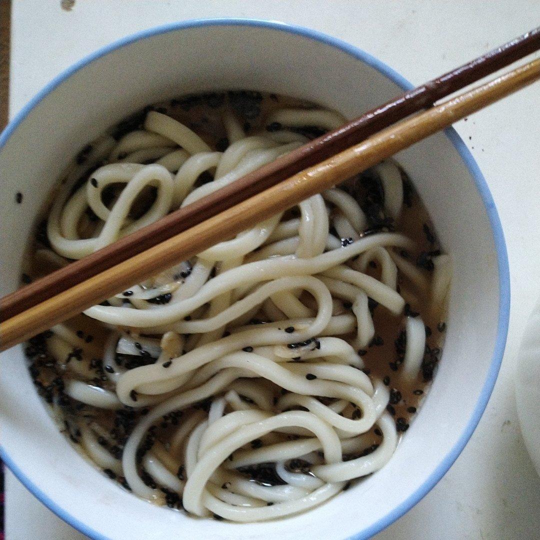 王大厨酸汤面