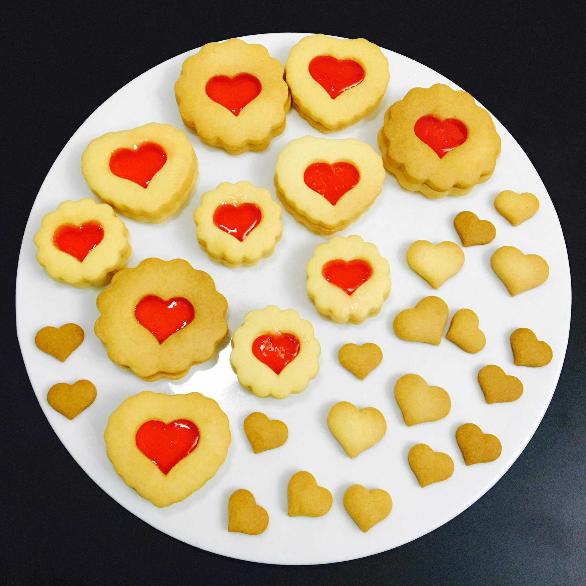小鱼的爱心餐做的甜心饼干